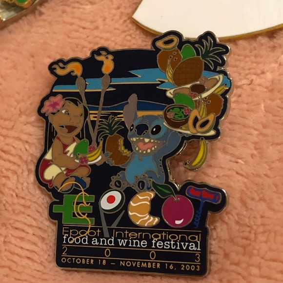 Disney Pin Set✨ - Picture 8 of 10